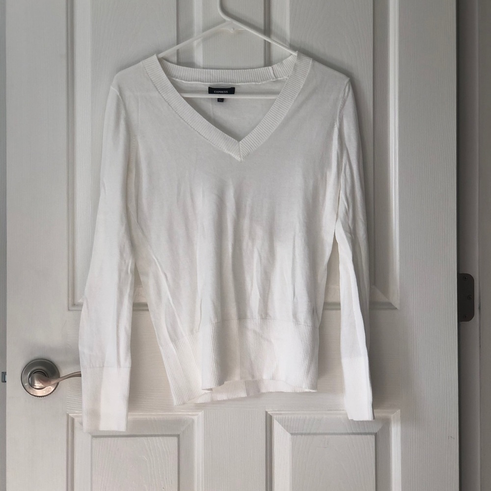 White Express v-neck long sleeve shirt